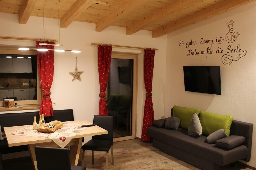 Alpinjuwel In Hippach Apartment Екстериор снимка