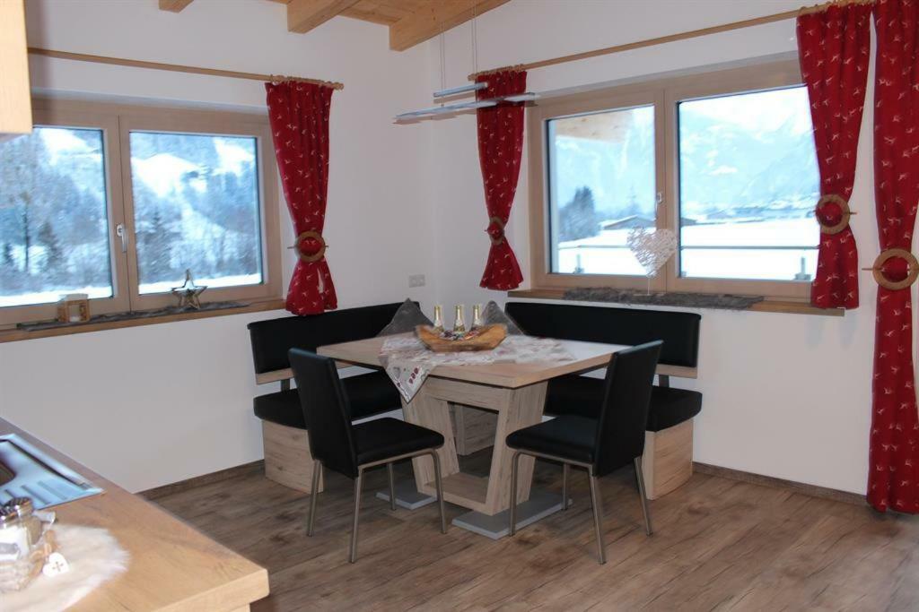 Alpinjuwel In Hippach Apartment Екстериор снимка